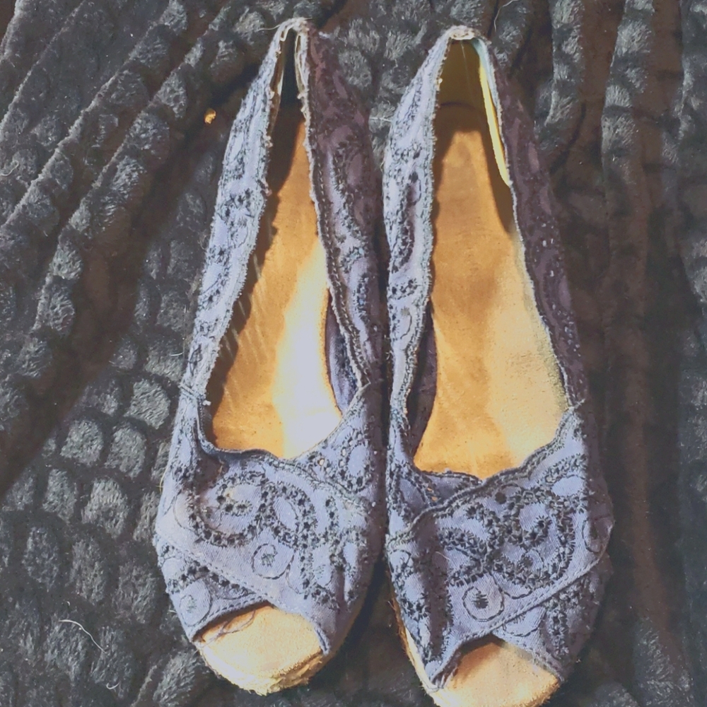 Women's peep toe espadrille wedges size 6